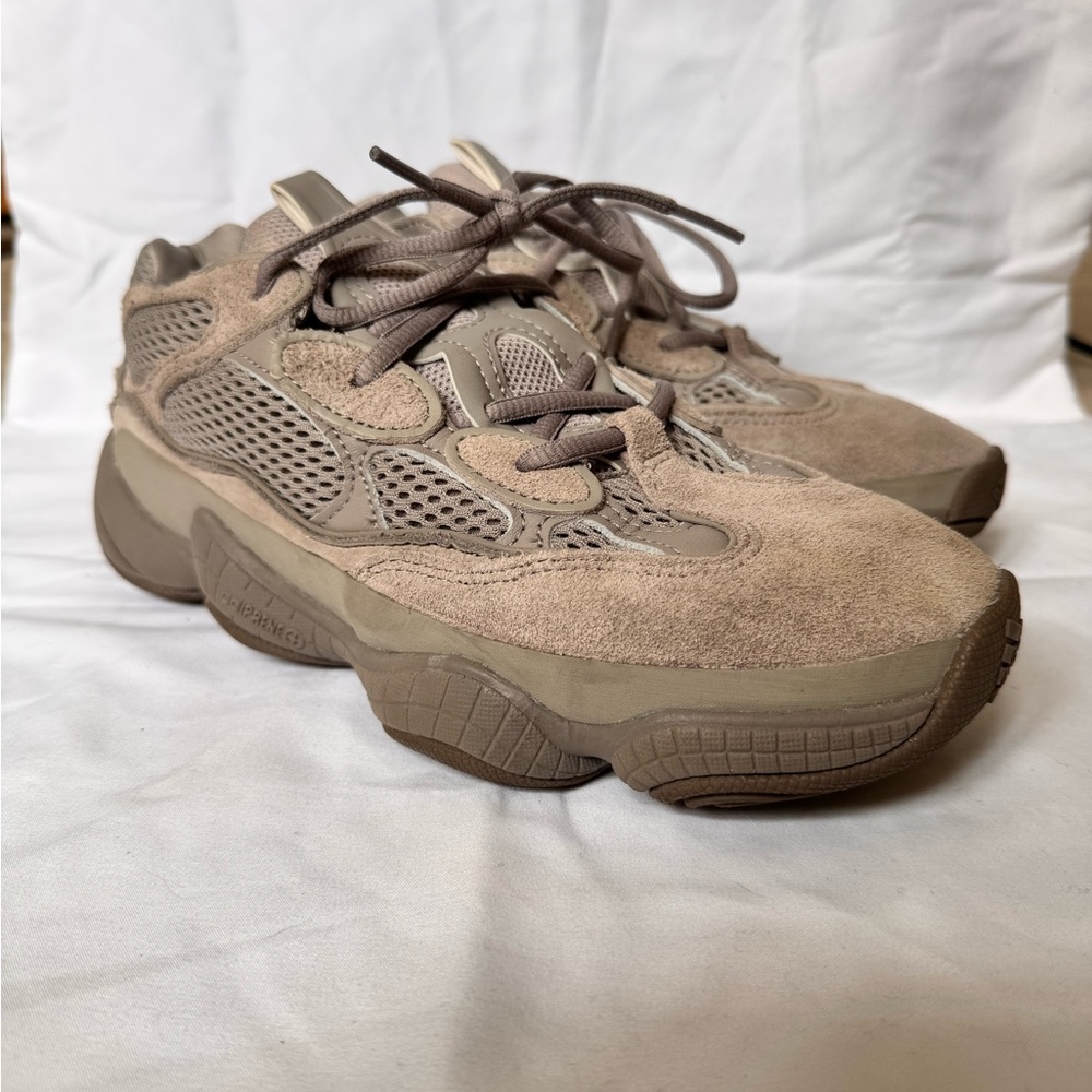 Yeezy 500 Ortholite Sneaker in Grey